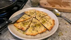 Flatbread alla farina di mandorle: la base veloce in forno pronta in 20 minuti