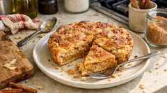 Crostata cuor di mele senza uova: frolla allo yogurt e copertura croccante