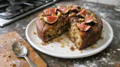 Torta di fichi e noci: morbida e profumata, si prepara in una sola ciotola